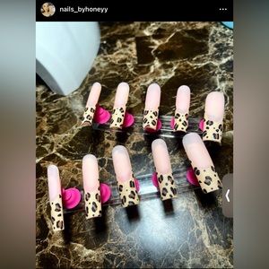 My custom press on nails I’ve made 💅🏼